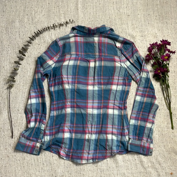 Blue and Pink Plaid Garage Button-Up - Picture 4 of 4